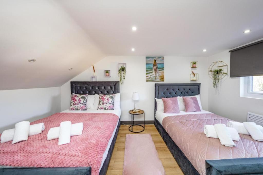 Heathrow Guest House - Oakway Feltham Dış mekan fotoğraf