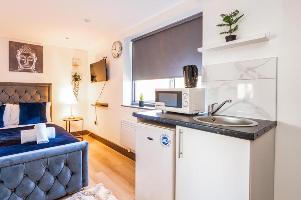 Heathrow Guest House - Oakway Feltham Dış mekan fotoğraf